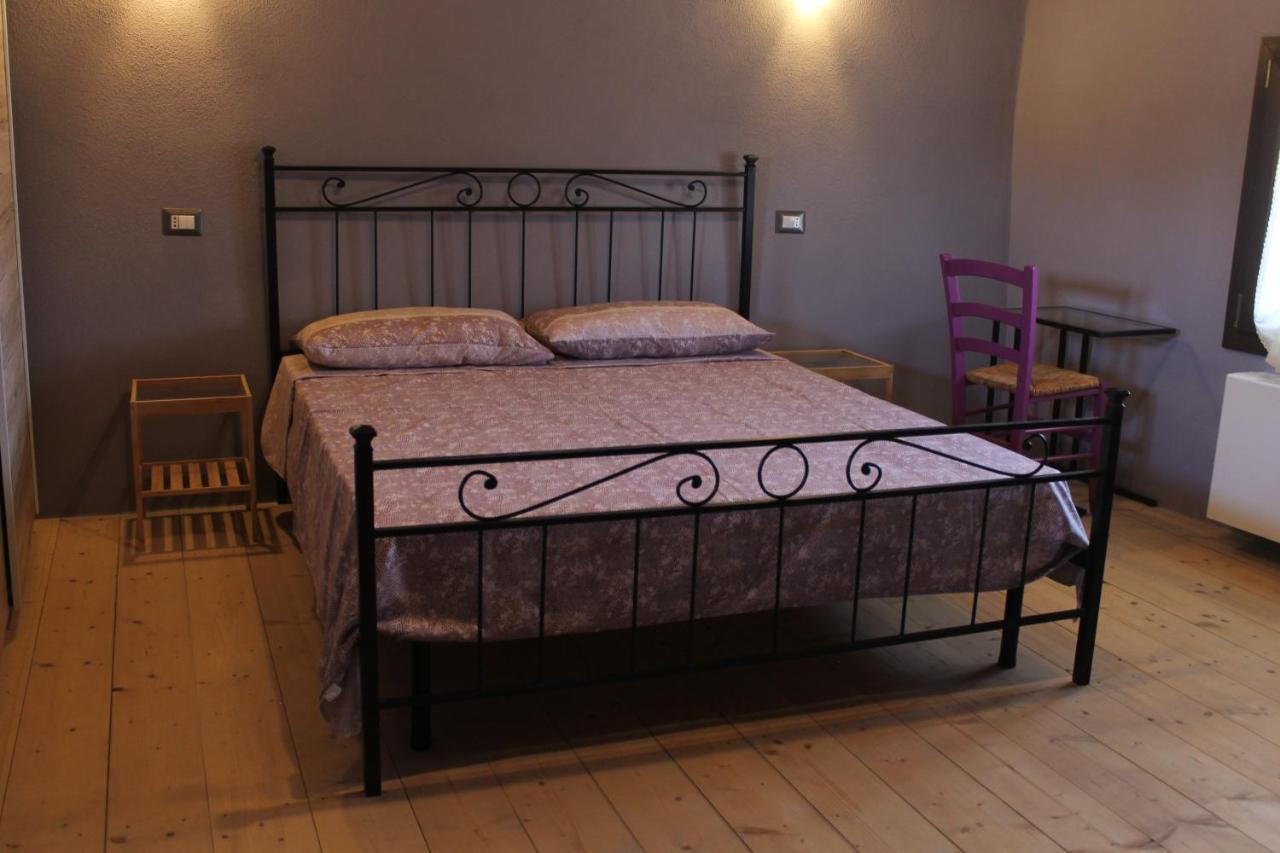 Sa Domu Beccia B&B Uras Eksteriør billede