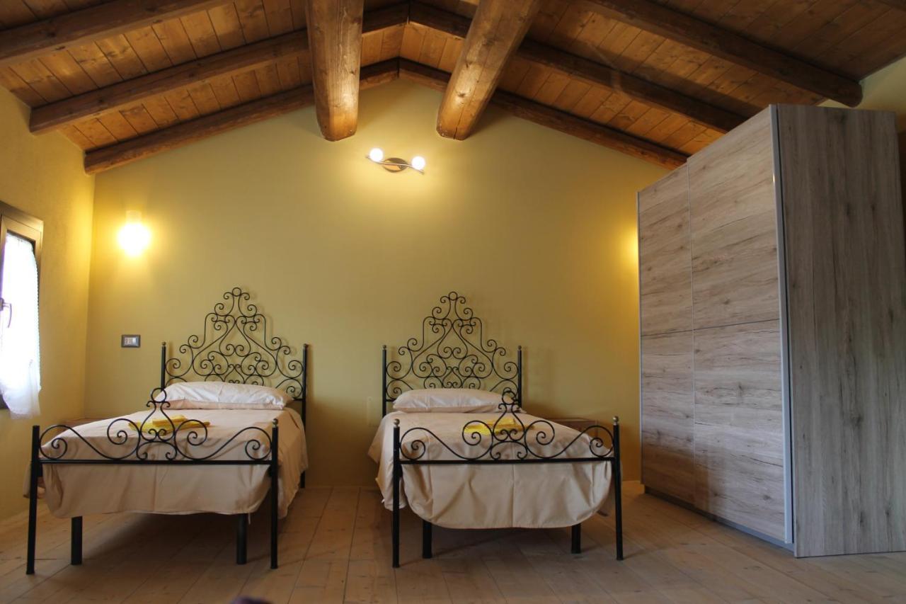 Sa Domu Beccia B&B Uras Eksteriør billede